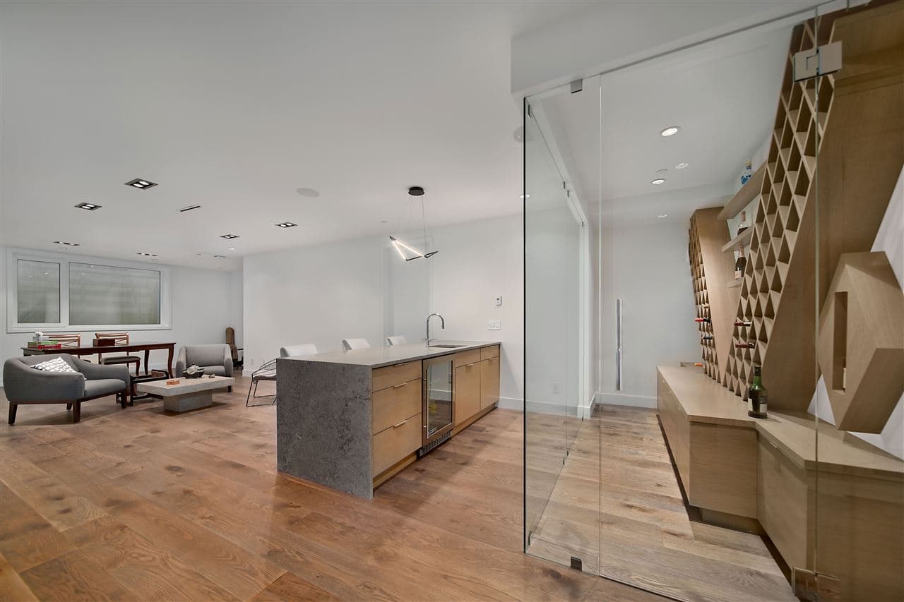 Inglewood House — lounge and wine display