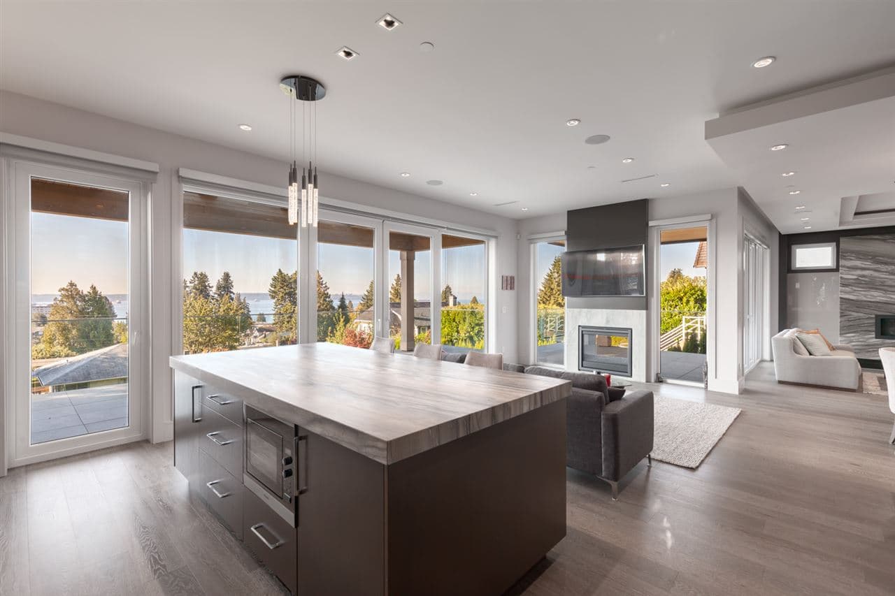 Nelson House — kitchen island with ocean-view windows